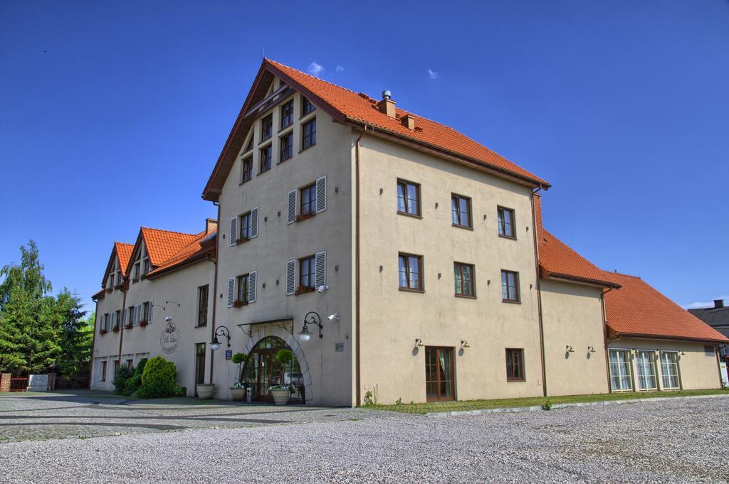 Villa Estera - Hotel&Restauracja Michałowice Exterior foto